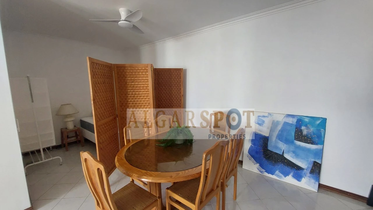Apartamento T1 para Venda em Quarteira Foto 7