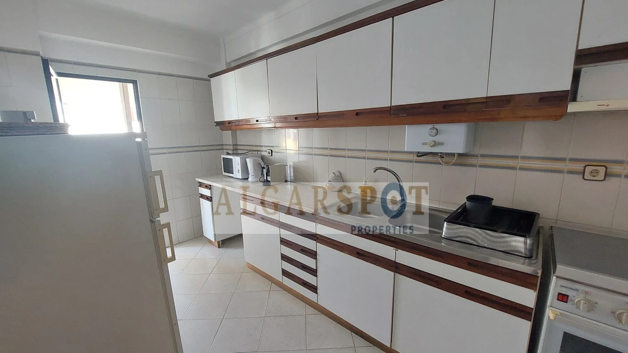 Apartamento T1 para Venda em Quarteira Foto 11