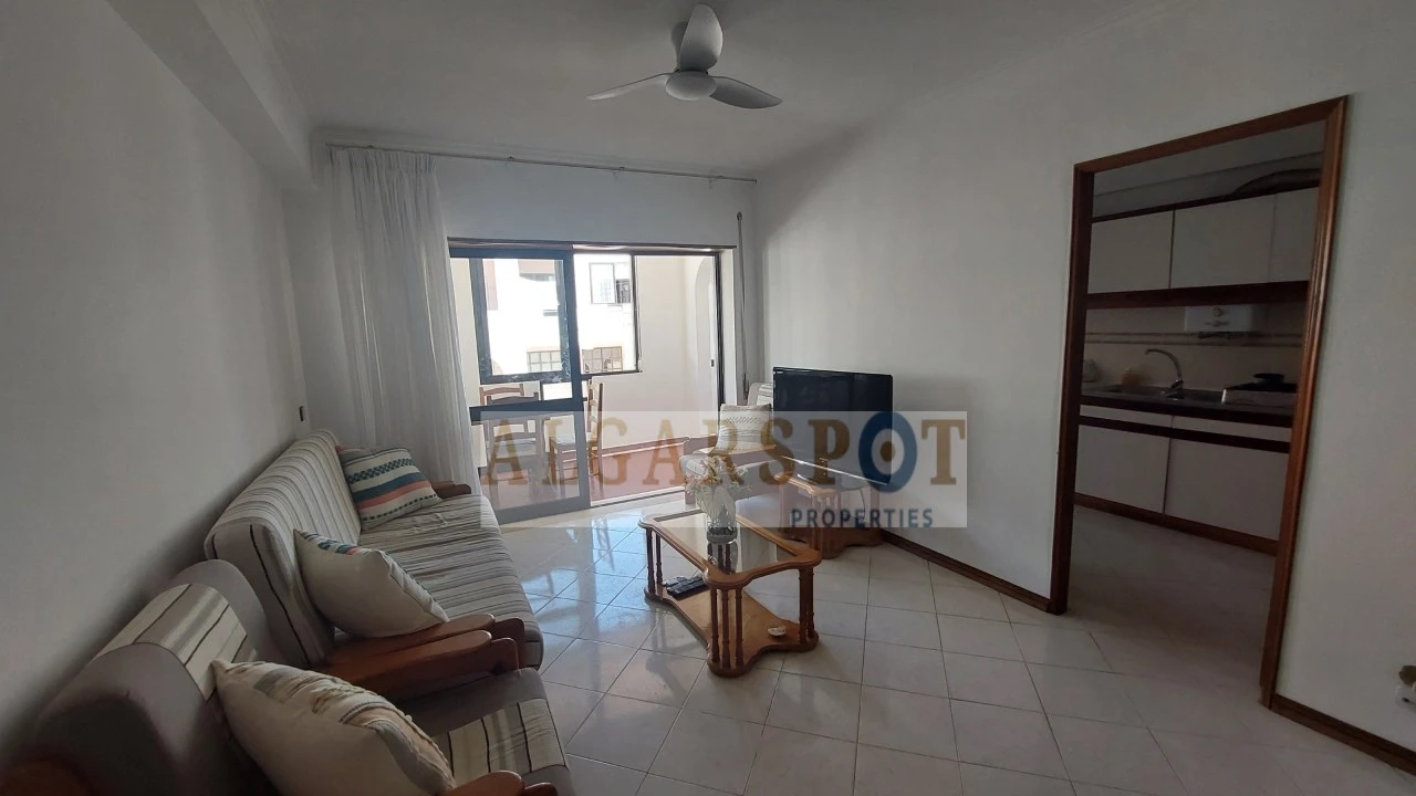 Apartamento T1 para Venda em Quarteira Foto 10