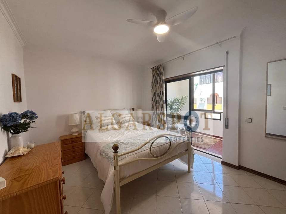 Apartamento T1 para Venda em Quarteira Foto 22