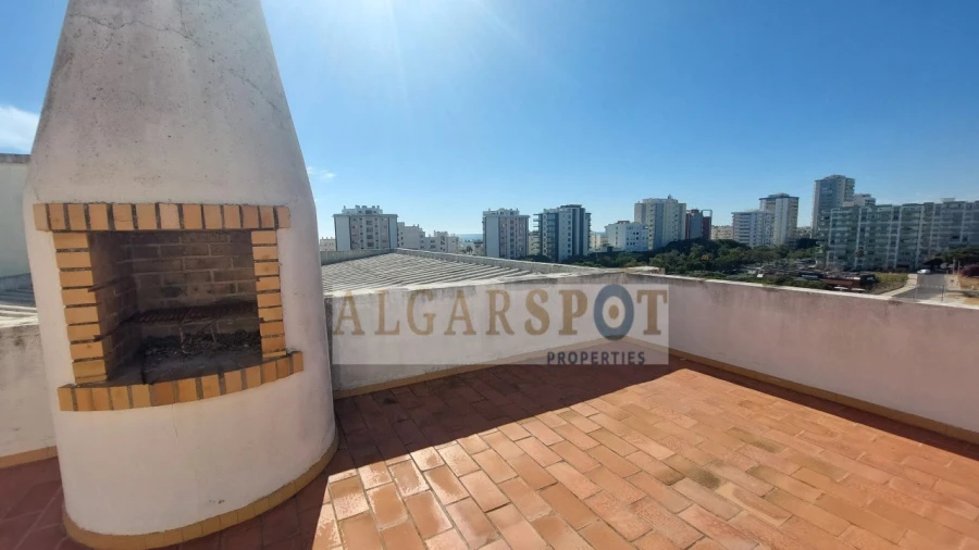 Apartamento T1 para Venda em Quarteira Foto 2