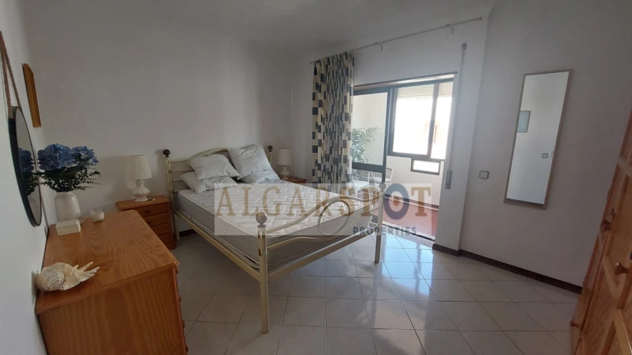 Apartamento T1 para Venda em Quarteira Foto 19