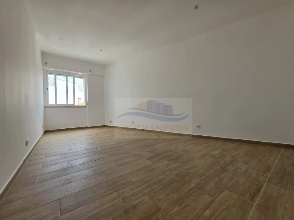 Apartamento T3 para Venda em Venteira Foto 25