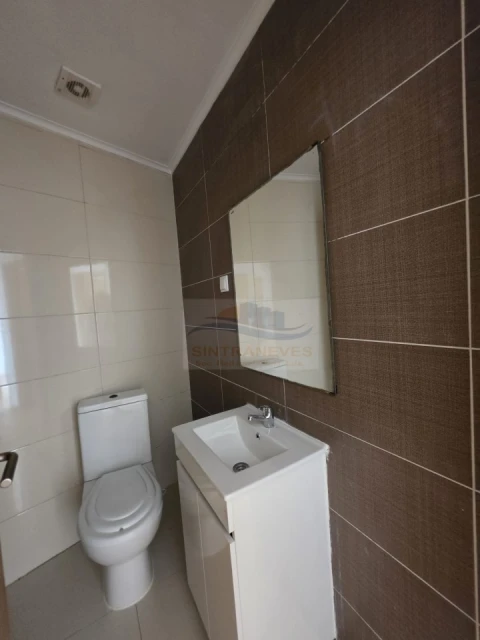 Apartamento T3 para Venda em Venteira