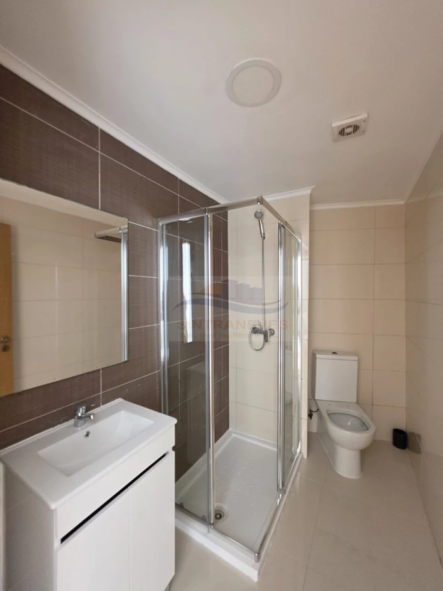Apartamento T3 para Venda em Venteira Foto 12