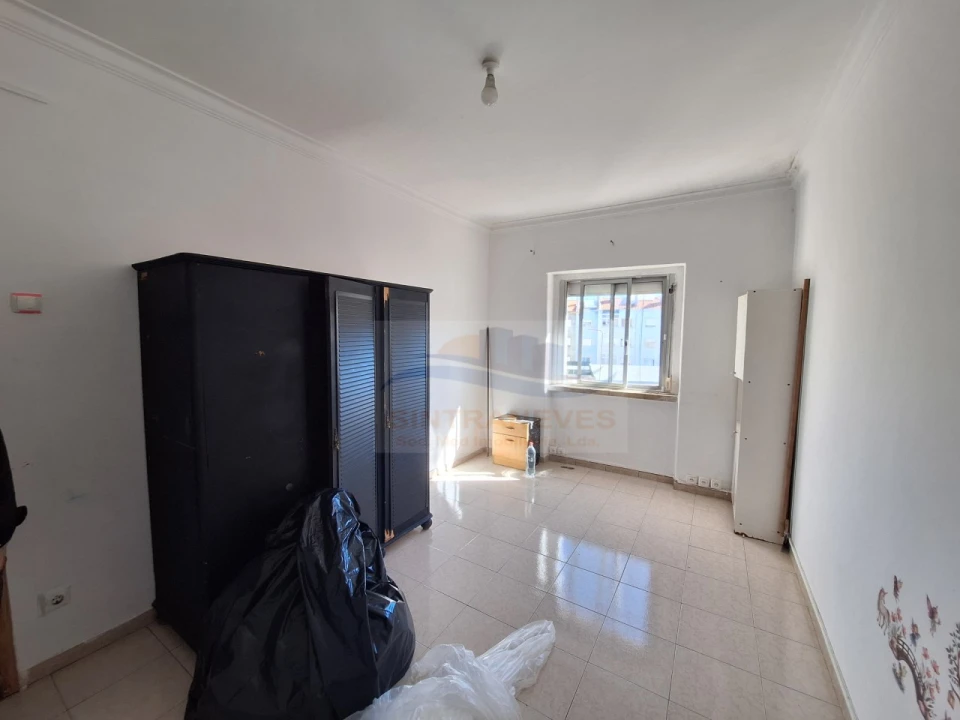 Apartamento T2 para Venda em Venteira Foto 8