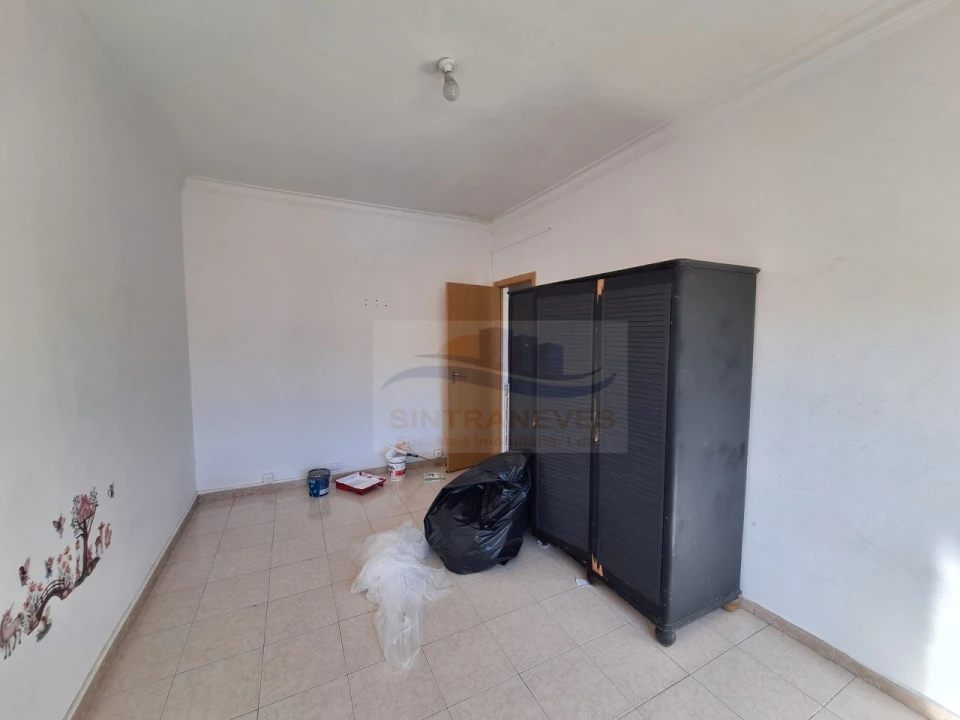 Apartamento T2 para Venda em Venteira Foto 9