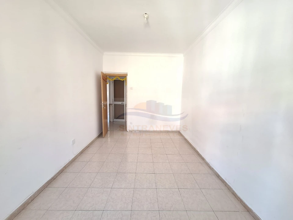 Apartamento T2 para Venda em Venteira Foto 11