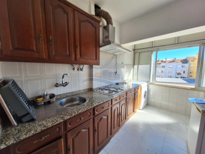 Apartamento T2 para Venda em Venteira Foto 2