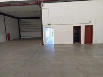 Armazém para Arrendamento em Alverca do Ribatejo e Sobralinho