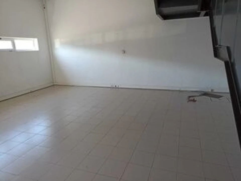 Armazém para Arrendamento em Alverca do Ribatejo e Sobralinho Foto 8