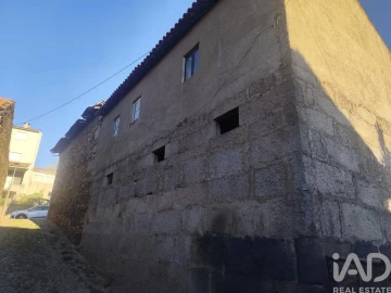 Moradia para Venda em Mogadouro, Valverde, Vale de Porco e Vilar de Rei