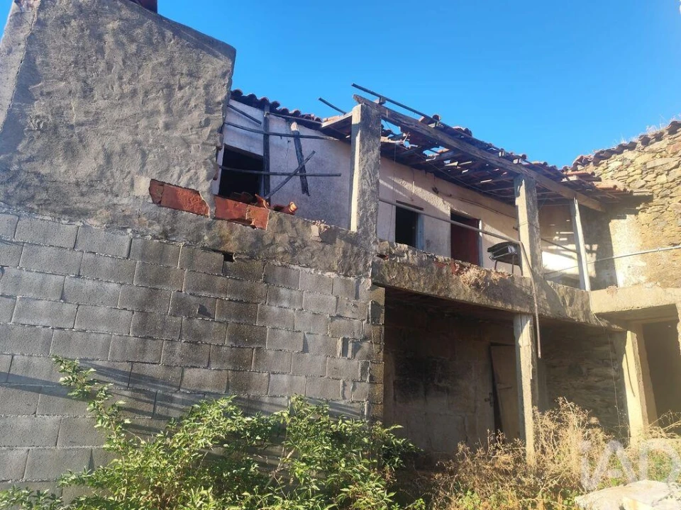 Moradia para Venda em Mogadouro, Valverde, Vale de Porco e Vilar de Rei Foto 5