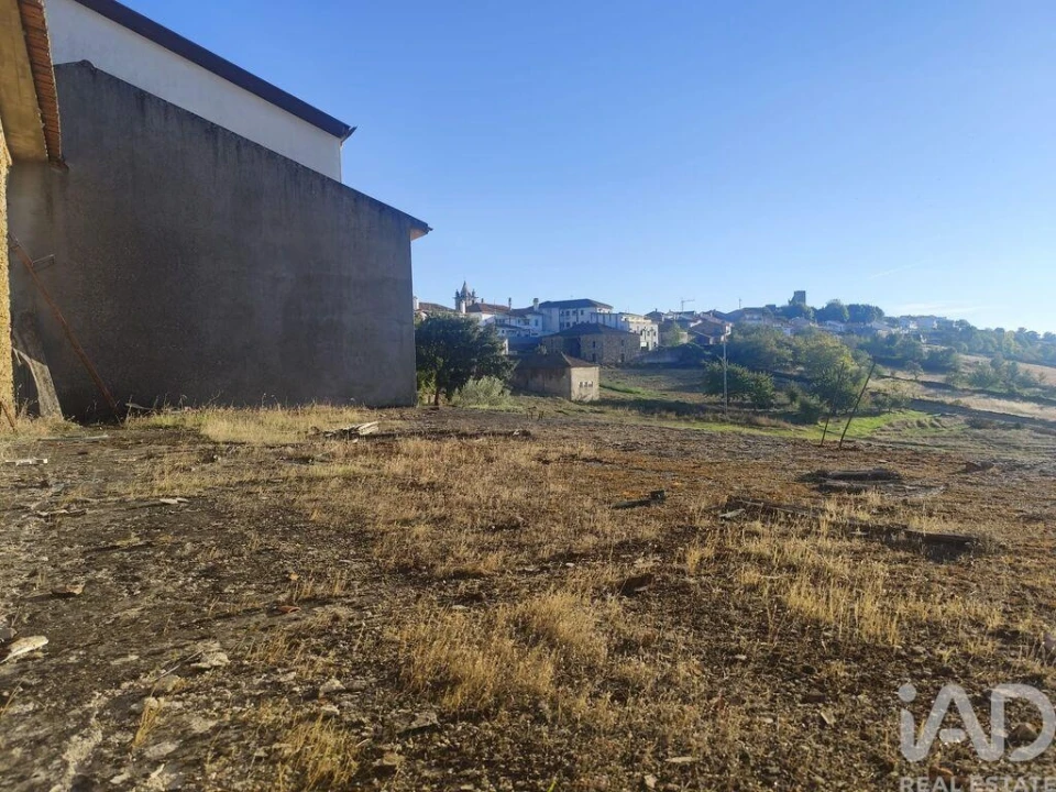 Moradia para Venda em Mogadouro, Valverde, Vale de Porco e Vilar de Rei Foto 8