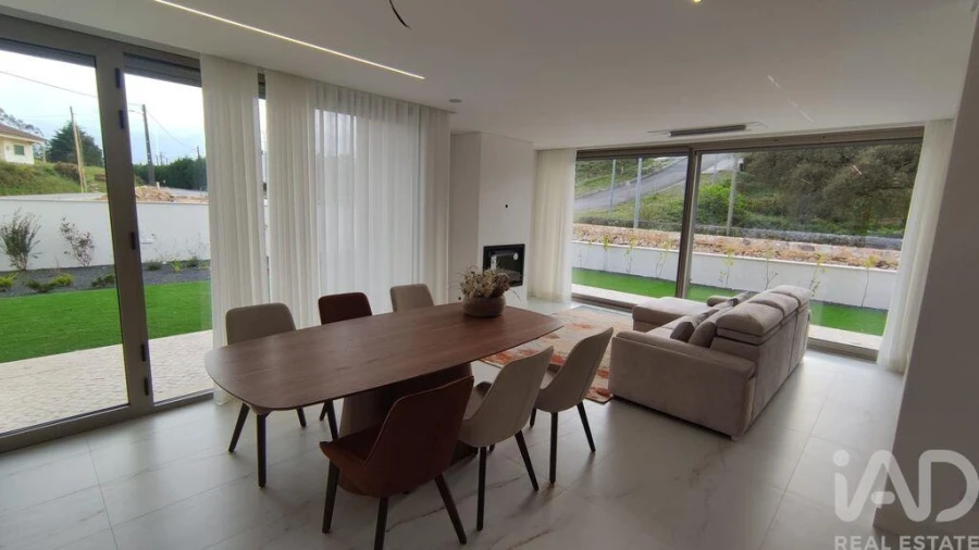 Moradia T3 para Venda em Rio Maior Foto 7