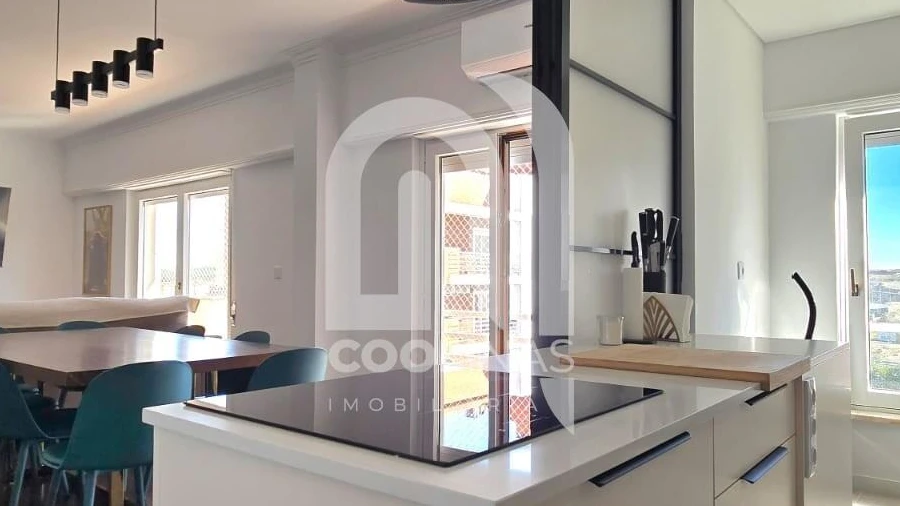 Apartamento T2 para Venda em Queluz e Belas