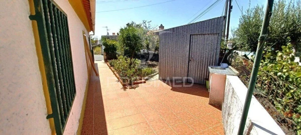 Moradia T1 para Venda em Urra