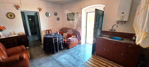 Moradia T1 para Venda em Urra
