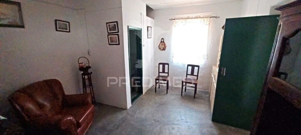 Moradia T1 para Venda em Urra