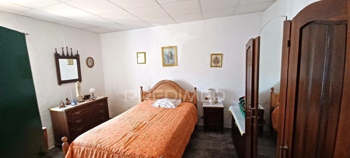 Moradia T1 para Venda em Urra Foto 11