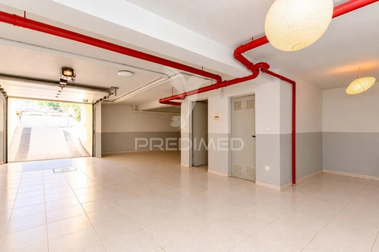 Moradia T4 para Venda em Charneca de Caparica e Sobreda Foto 5