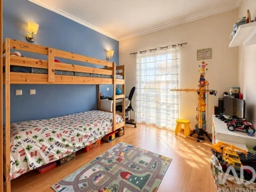 Apartamento T2 para Venda em Quelfes