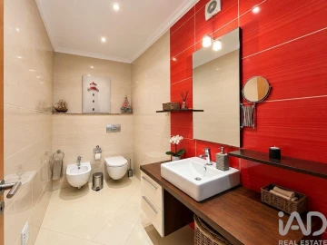 Apartamento T2 para Venda em Quelfes