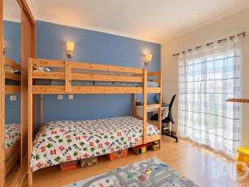 Apartamento T2 para Venda em Quelfes