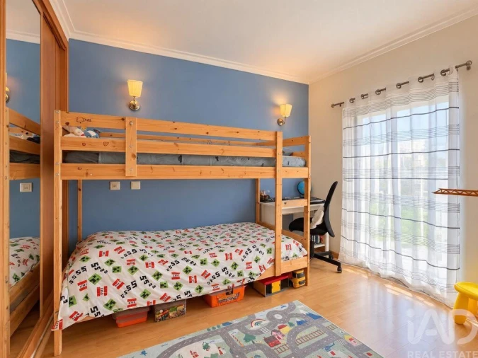Apartamento T2 para Venda em Quelfes Foto 12