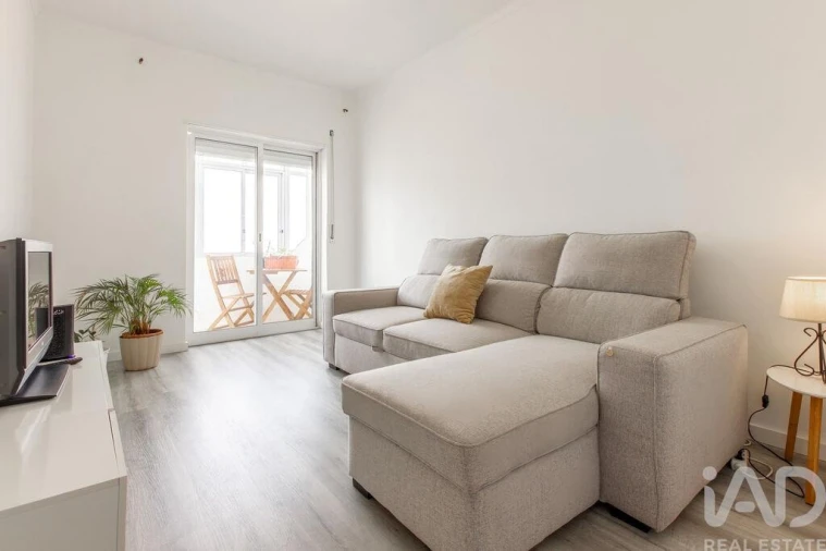 Apartamento T2 para Venda em Santo Antonio da Charneca Foto 11