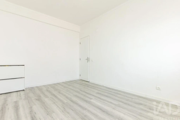 Apartamento T2 para Venda em Santo Antonio da Charneca Foto 18