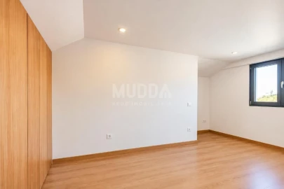 Moradia T3 para Venda em Lobão, Gião, Louredo e Guisande