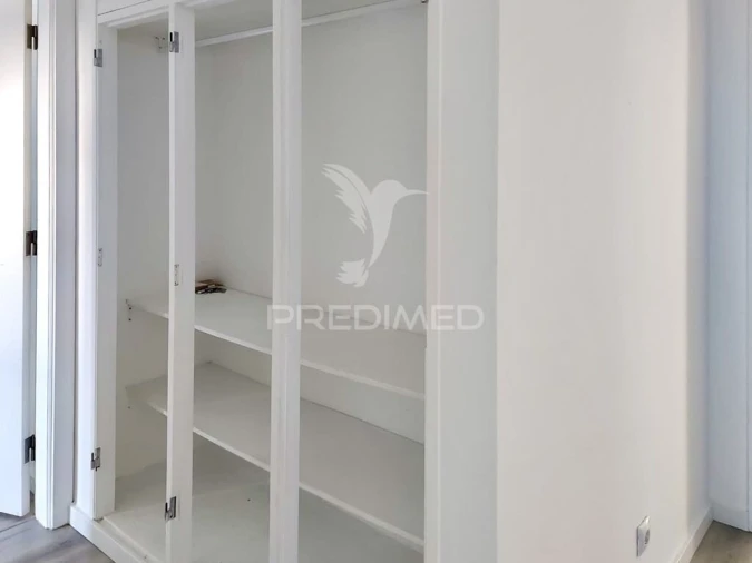 Apartamento T3 para Venda em Quinta do Conde Foto 5