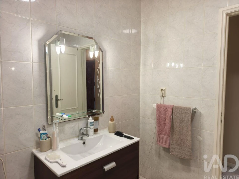 Apartamento T1 para Venda em Sandim, Olival, Lever e Crestuma Foto 12