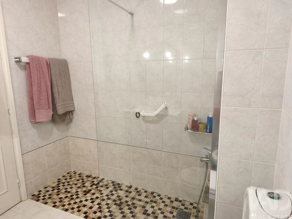 Apartamento T1 para Venda em Sandim, Olival, Lever e Crestuma Foto 11