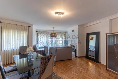 Apartamento T1 para Arrendamento em Oliveira do Douro