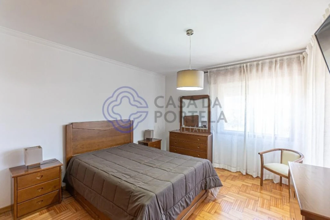 Apartamento T1 para Arrendamento em Oliveira do Douro Foto 6