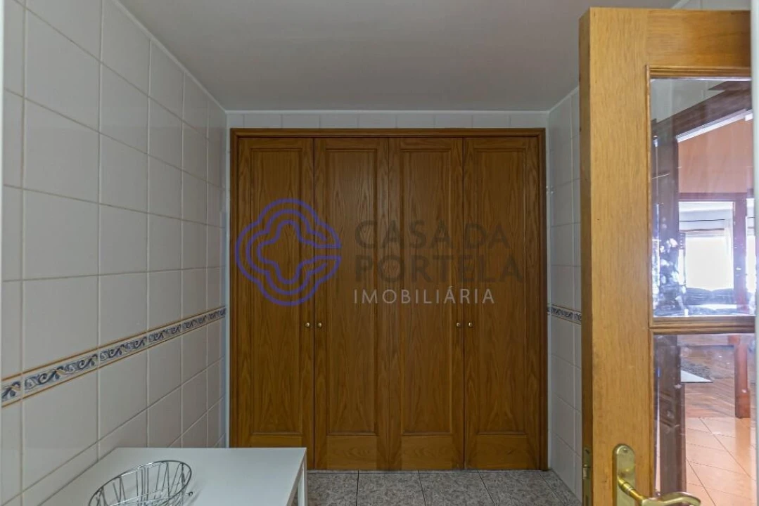 Apartamento T1 para Arrendamento em Oliveira do Douro Foto 33