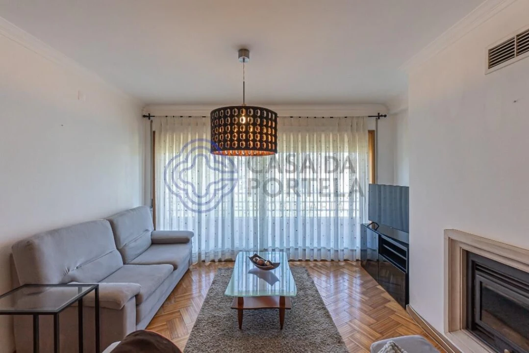 Apartamento T1 para Arrendamento em Oliveira do Douro Foto 13