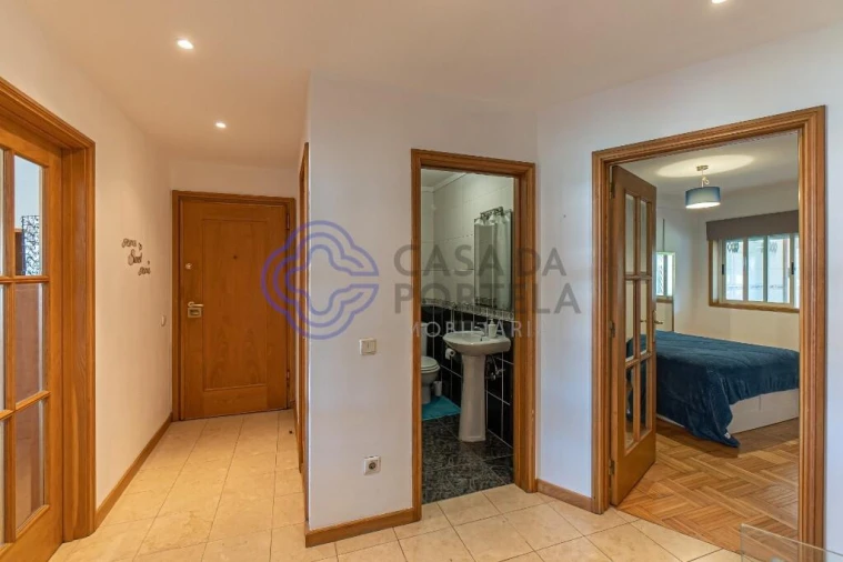 Apartamento T1 para Arrendamento em Oliveira do Douro Foto 23