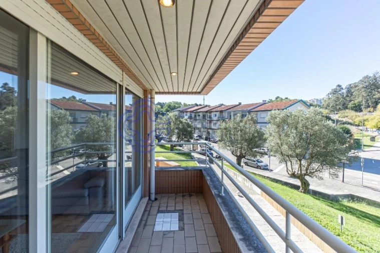 Apartamento T1 para Arrendamento em Oliveira do Douro Foto 20
