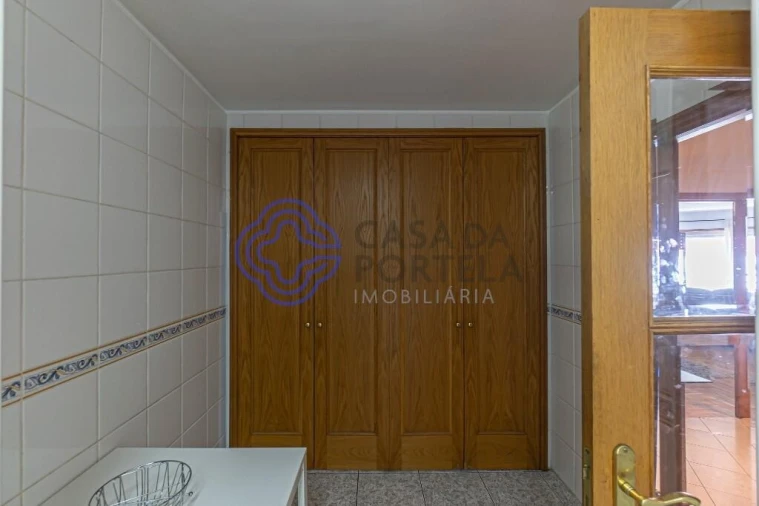 Apartamento T1 para Arrendamento em Oliveira do Douro Foto 33