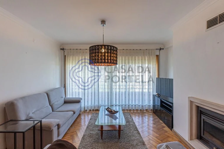 Apartamento T1 para Arrendamento em Oliveira do Douro Foto 13