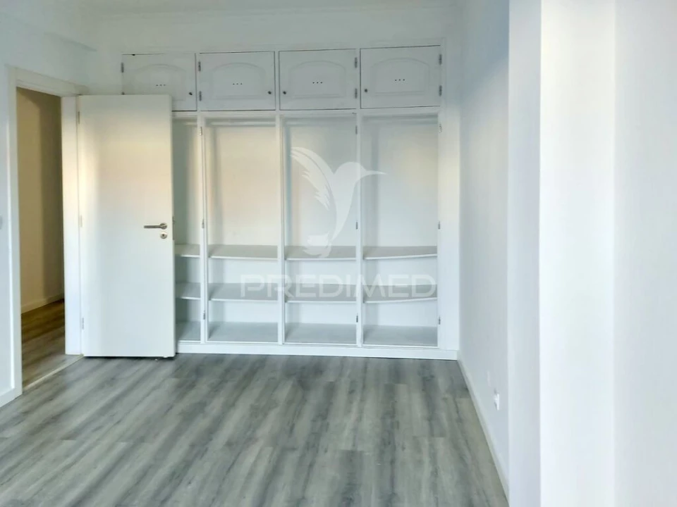 Apartamento T3 para Venda em Quinta do Conde Foto 9