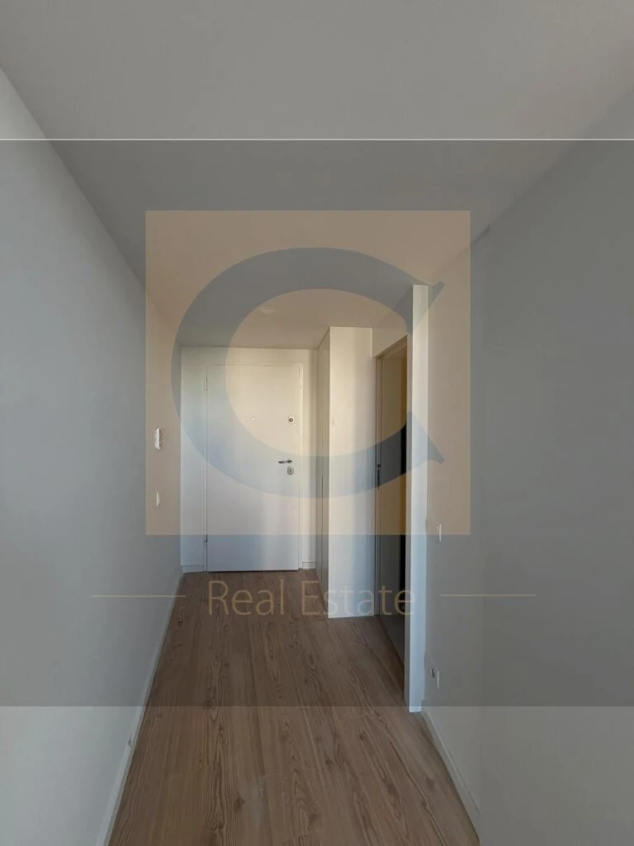 Apartamento T1 para Venda em Paranhos Foto 5