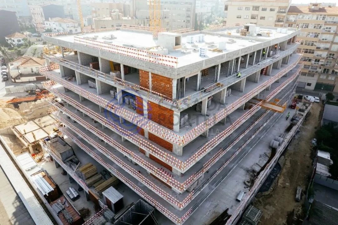 Apartamento T1 para Venda em Mafamude e Vilar do Paraíso Foto 8