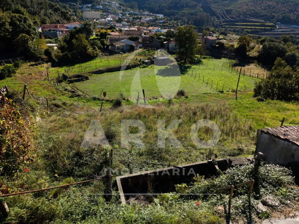Terreno para Venda em São Tomé de Negrelos Foto 4