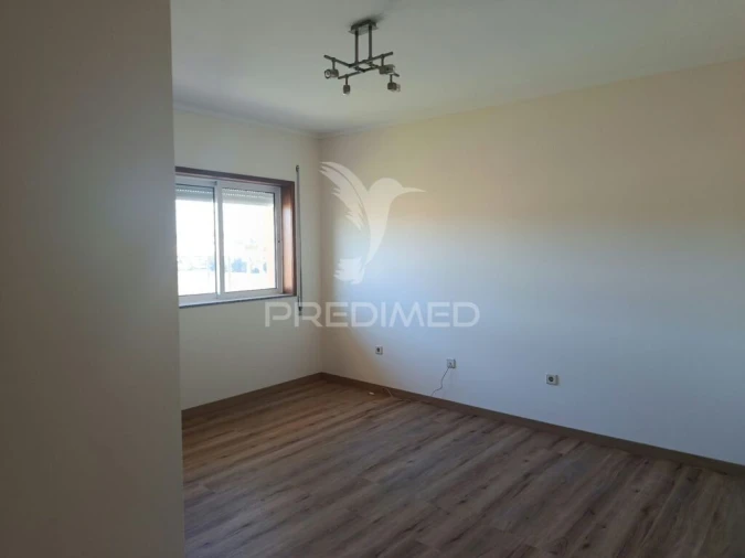 Apartamento T2 para Venda em Meixomil Foto 6