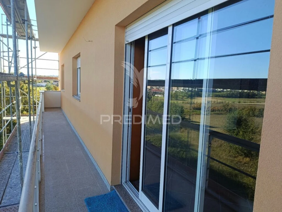 Apartamento T2 para Venda em Meixomil Foto 10