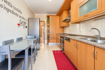 Apartamento T3 para Venda em Romeira e Várzea